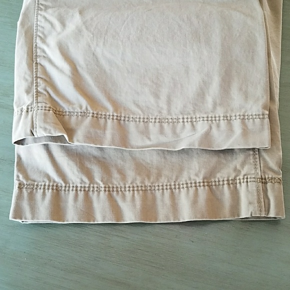 Gap khaki. Size 34x32. - Picture 4 of 4